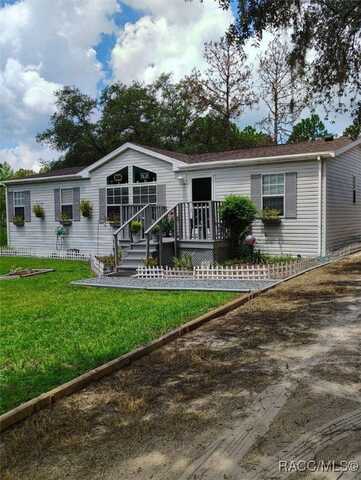 8420 N Calcutta Avenue, Dunnellon, FL 34433
