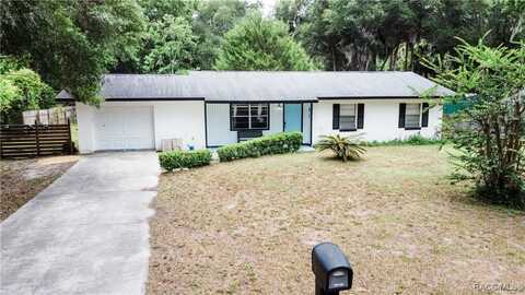 3440 N Olive Avenue, Crystal River, FL 34428