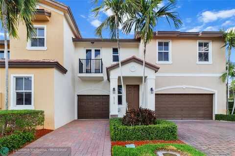 6918 Long Pine Cir, Coconut Creek, FL 33073