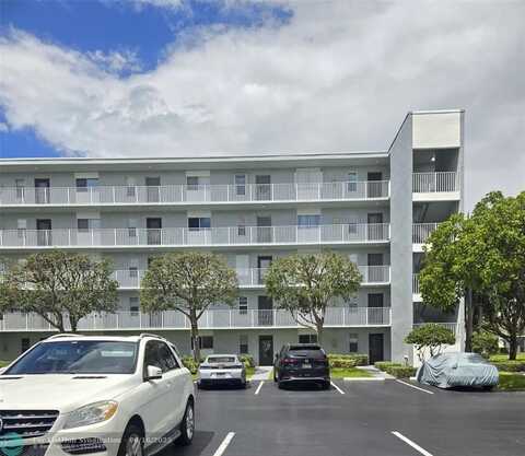 2226 N Cypress Bend Dr, Pompano Beach, FL 33069