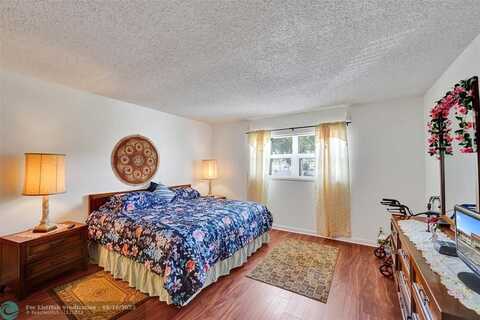 4881 NW 22nd St, Fort Lauderdale, FL 33313