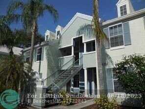 1020 Crystal Way, Delray Beach, FL 33444