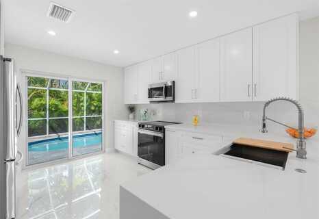 19619 Back Nine Dr, Boca Raton, FL 33498