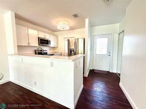 5001 W Oakland Park Blvd, Lauderdale Lakes, FL 33313