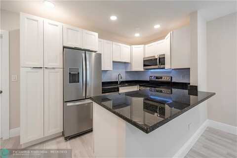 628 NE 8th Ave, Fort Lauderdale, FL 33304