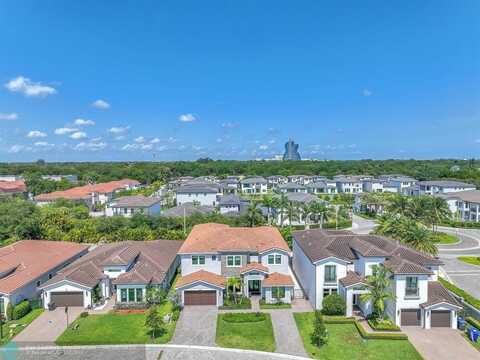 5827 Brookfield Cir W, Hollywood, FL 33312