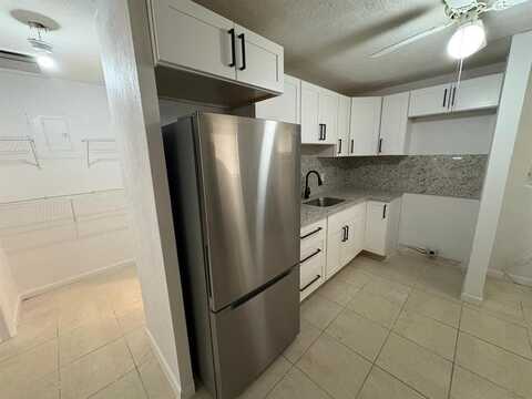 532 NW 11th Ave, Boynton Beach, FL 33435