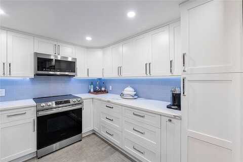 1150 Hillsboro Mile, Hillsboro Beach, FL 33062