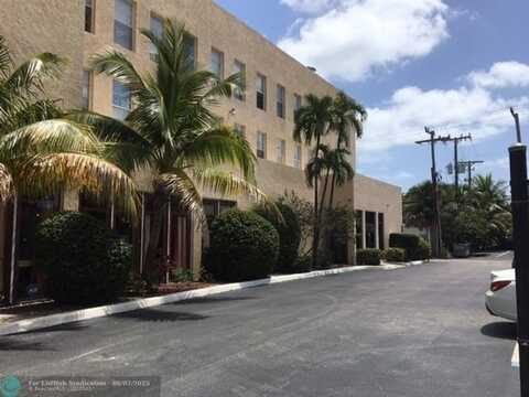2716 S Dixie Hwy, West Palm Beach, FL 33405