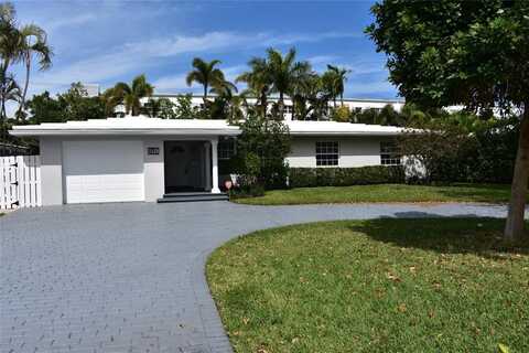 2439 NE 8th St, Fort Lauderdale, FL 33304