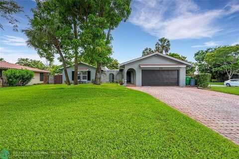 8888 NW 21st Ct, Coral Springs, FL 33071