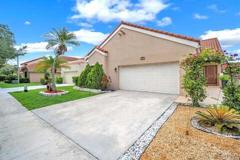 9520 NW 18th Drive, Plantation, FL 33322