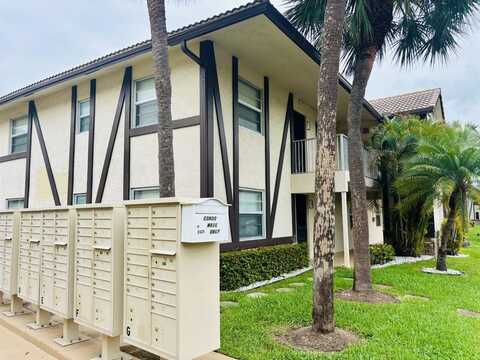 2391 NW 89th Dr, Coral Springs, FL 33065