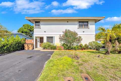 711 SE 3rd St, Deerfield Beach, FL 33441
