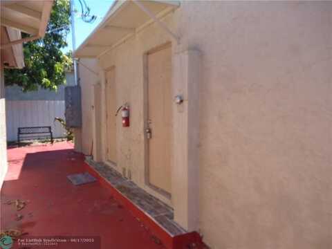 2204 Atlanta St, Hollywood, FL 33020