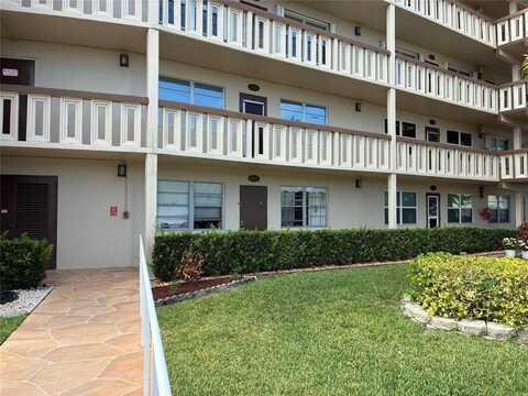 1024 Farnham O, Deerfield Beach, FL 33442