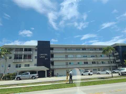 941 Crystal Lake Dr, Deerfield Beach, FL 33064