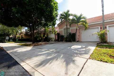 383 E Coral Trace Cir, Delray Beach, FL 33445