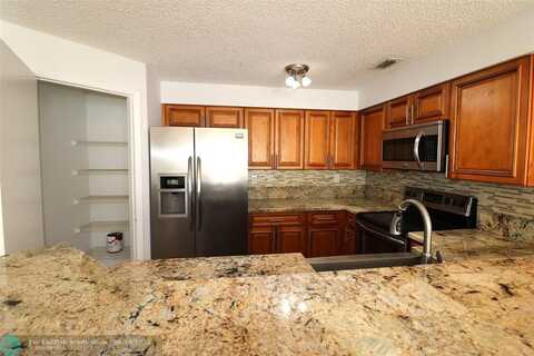 2445 SW 18th Ter, Fort Lauderdale, FL 33315