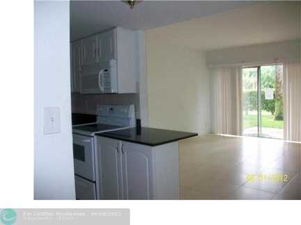 505 NE 20th Ave, Deerfield Beach, FL 33441