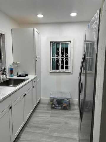 undefined, Miami, FL 33150