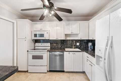 2681 S Course Dr, Pompano Beach, FL 33069