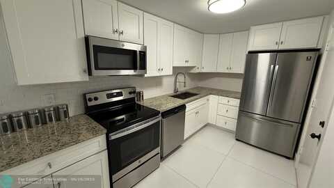 1428 SE 4th Ave, Deerfield Beach, FL 33441