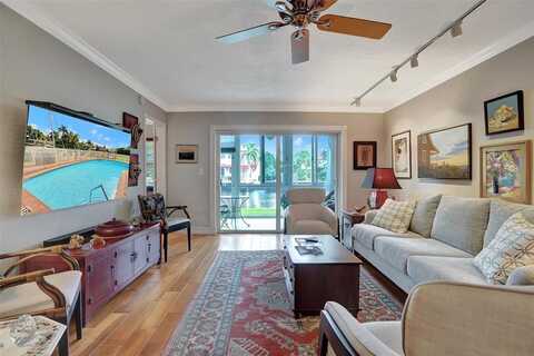 1332 Bayview Dr, Fort Lauderdale, FL 33304