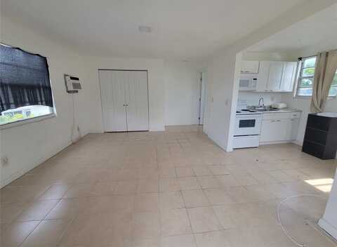 1853 NW 5th St, Miami, FL 33125