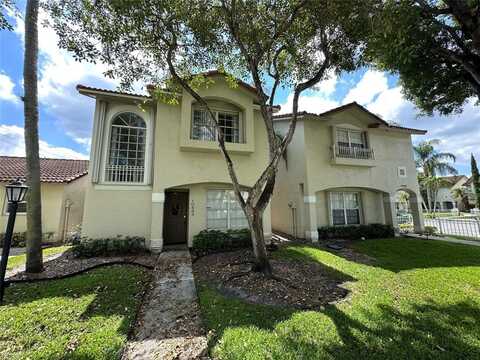 10883 NW 8th St, Pembroke Pines, FL 33026