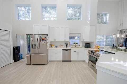 533 Bedford Ave, Weston, FL 33326