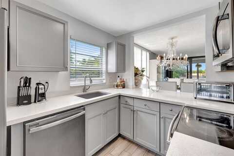 5860 NW 64th Ave, Tamarac, FL 33319