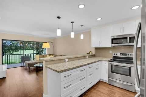 600 Greensward Ln, Delray Beach, FL 33445