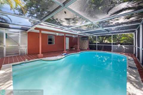 2218 Wilson, Hollywood, FL 33020