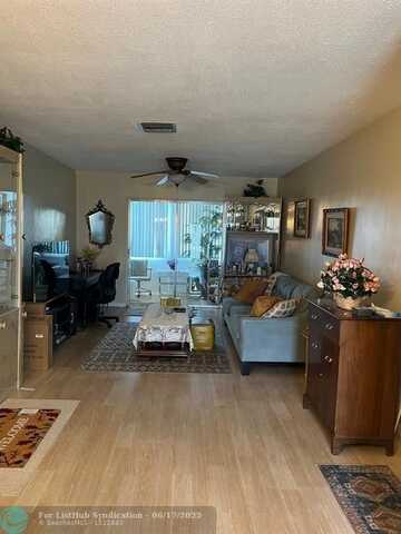 2192 NE 1st Way, Boynton Beach, FL 33435