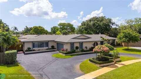 740 NW 74th Ter, Plantation, FL 33317