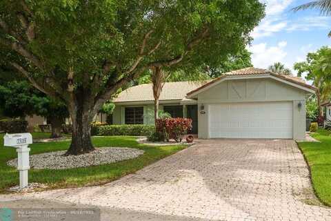 7836 Cloverfield Cir, Boca Raton, FL 33433