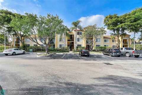 120 Yacht Club Way, Hypoluxo, FL 33462