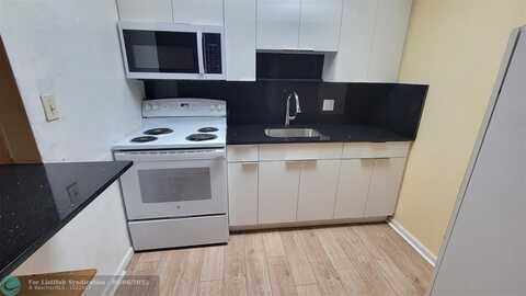 151 SW 135th Ter, Pembroke Pines, FL 33027