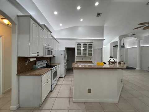 7400 SW 37th Ct, Davie, FL 33314