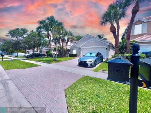 137 Canterbury Pl, Royal Palm Beach, FL 33414