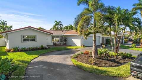 2207 NE 16th Ave, Wilton Manors, FL 33305