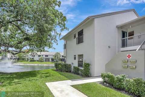 4746 NW 22nd St, Coconut Creek, FL 33063