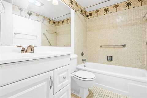 165 Sussex I, West Palm Beach, FL 33417