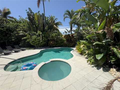 1937 Sailfish Pl, Pompano Beach, FL 33062