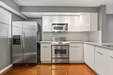 7675 NW 79th Ave, Tamarac, FL 33321