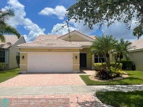 916 Savannah Falls Dr, Weston, FL 33327
