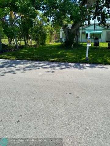 1464 SW 28th Way, Fort Lauderdale, FL 33312