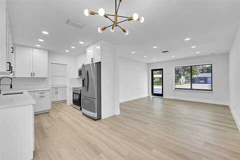 1313 SE 2nd Ave, Deerfield Beach, FL 33441