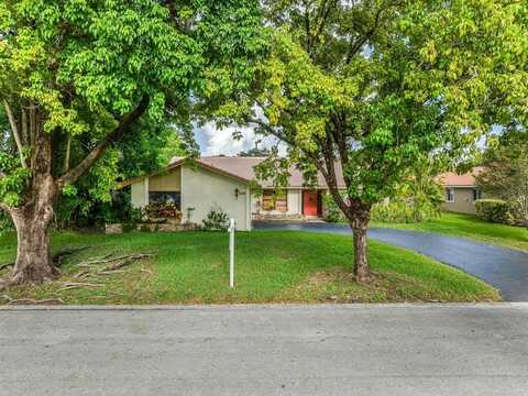648 NW 100th Ln, Coral Springs, FL 33071